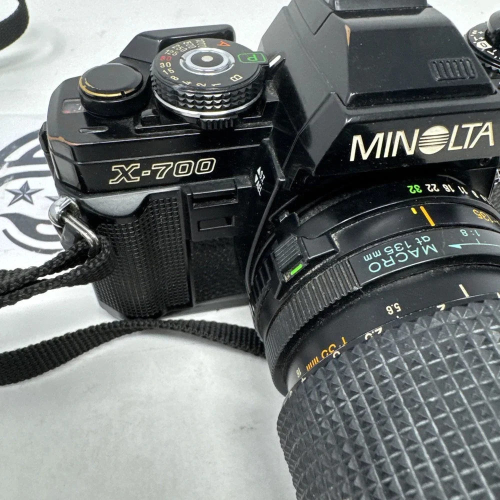 Minolta X700 35mm SLR Film‎ Camera w/ 35-135mm 1:3.5-4.5 Lens And Flash Tested